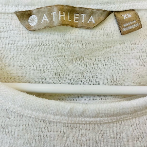 Athleta Long Sleeve Top White Breezy Back Cut Out Shirt Size XS EUC - Picture 5 of 7